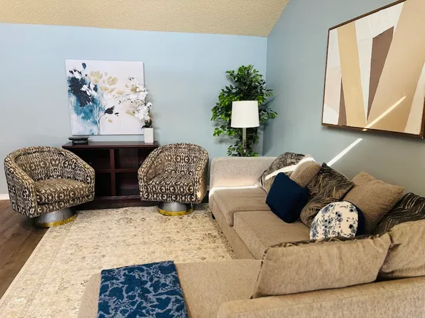 3315 Scarlet Oak Ct, Farmers Branch, TX 75234