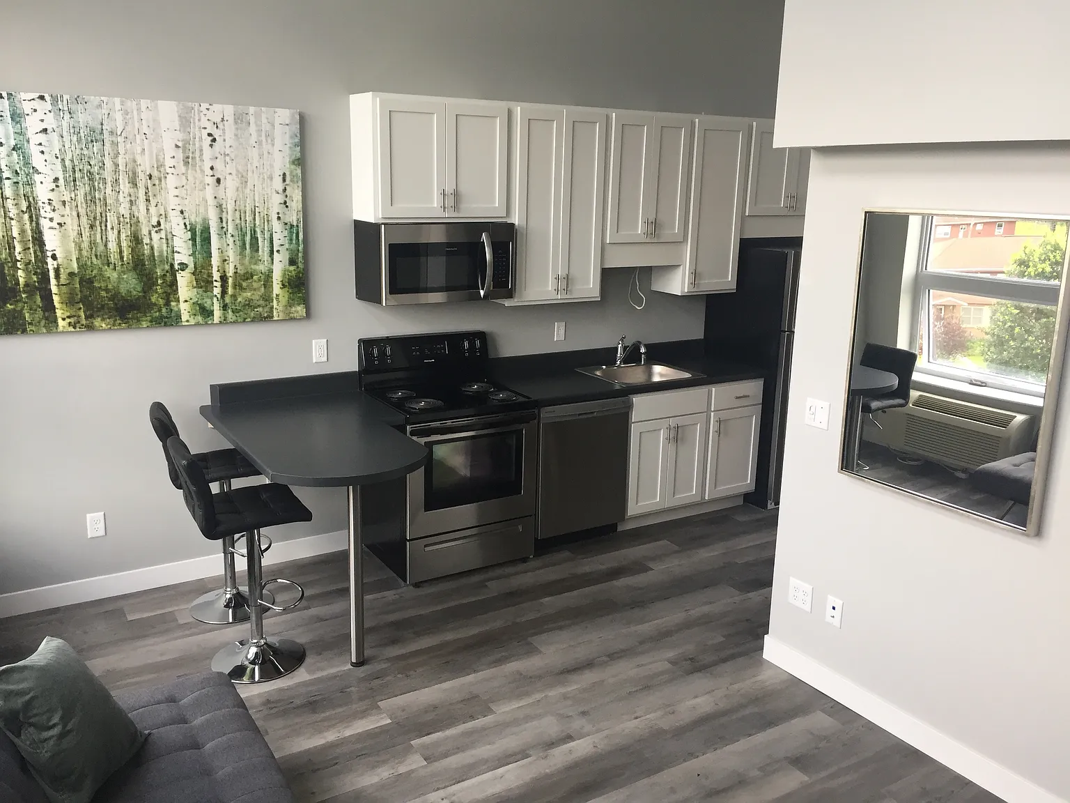 2630 Essex St SE — Photo 2