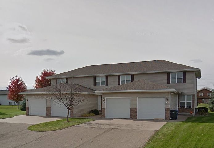 1st image of 1690-1696 Golf Bridge Dr
