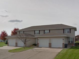 1690-1696 Golf Bridge Dr, Neenah, WI 54956