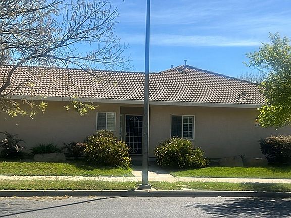 5th image of 603 Gateway Dr