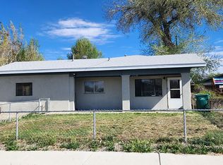 2320 E 11th St, Farmington, NM 87401