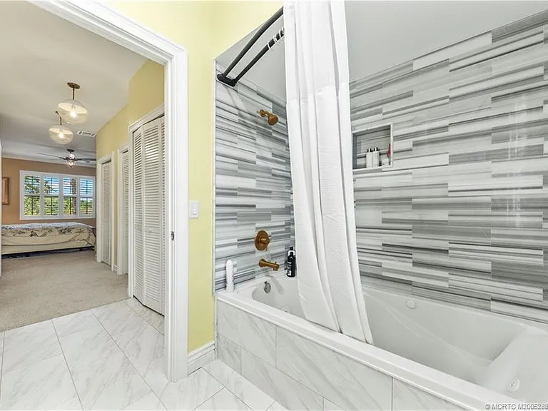 13456 NW Harbour Ridge Blvd #4A — Photo 16