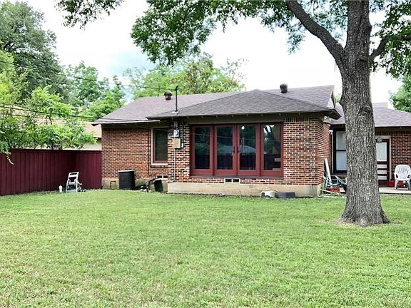 5th image of 608 Aqua Dr