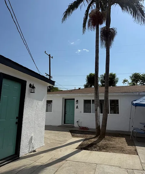 408 S Holly Ave #A — Photo 11
