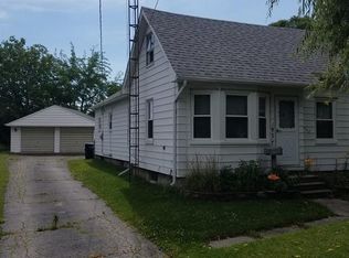 837 Mambrino Rd, Oregon, OH 43616