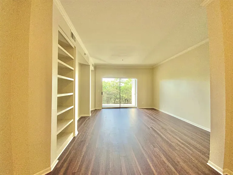 6000 Shepherd Mountain Cv #315 — Photo 13