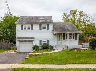 1 Terrill Rd, Edison, NJ 08817