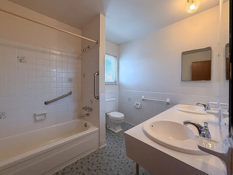 Bathroom Bathroom
