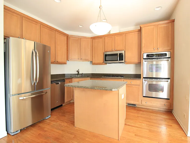 365 Bradbury Ln — Photo 5