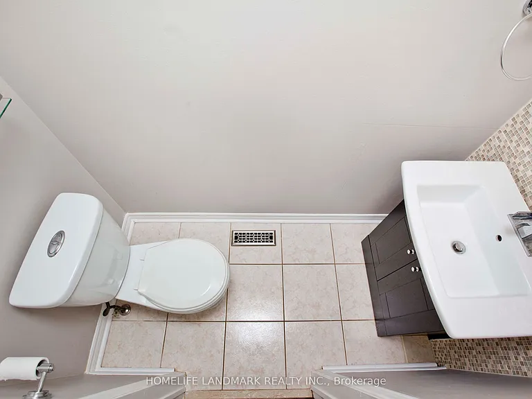 47 Waterton Cres — Photo 9