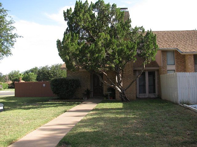 1st image of 3901 Driftwood Dr