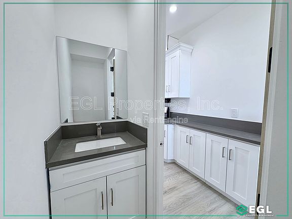 5th image of 15314 Grevillea Ave