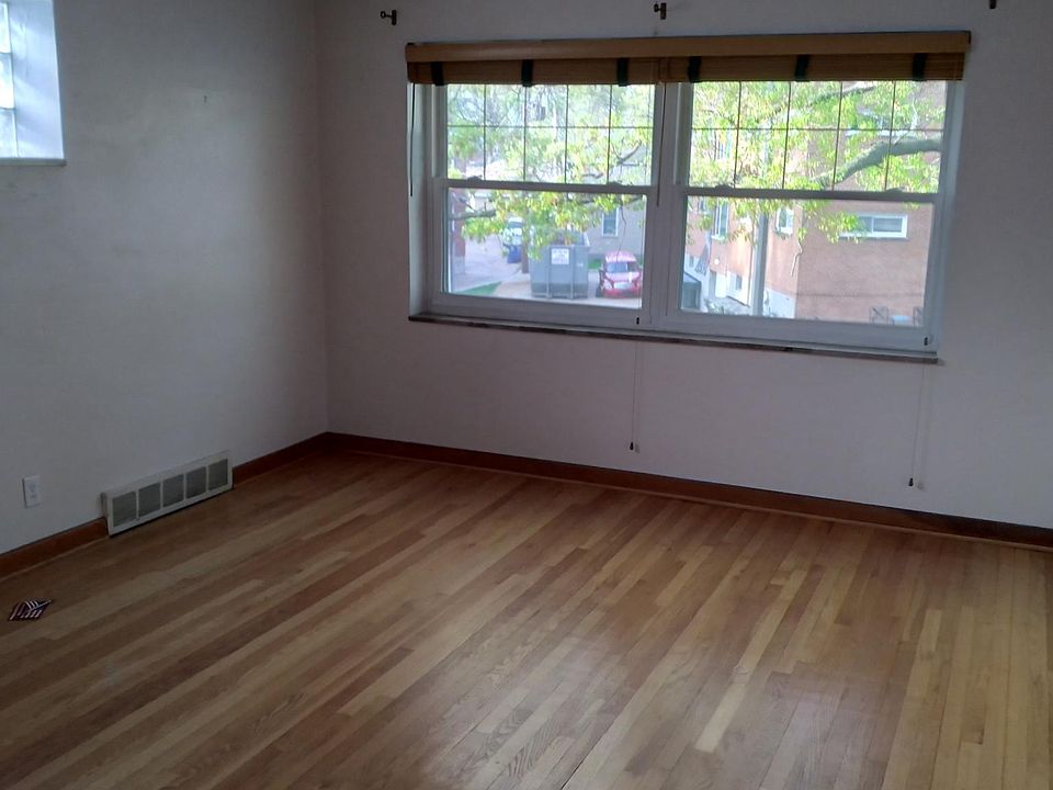 1st image of 5812 Sunshine Dr #2W
