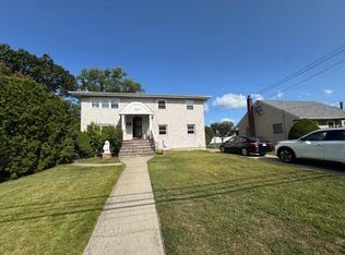 (Undisclosed Address), East Meadow, NY 11554
