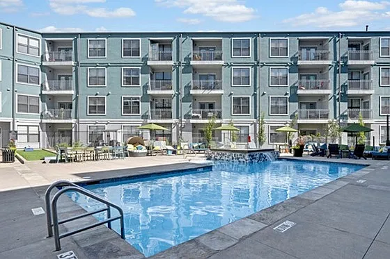 The Metro Apartments — Photo 1