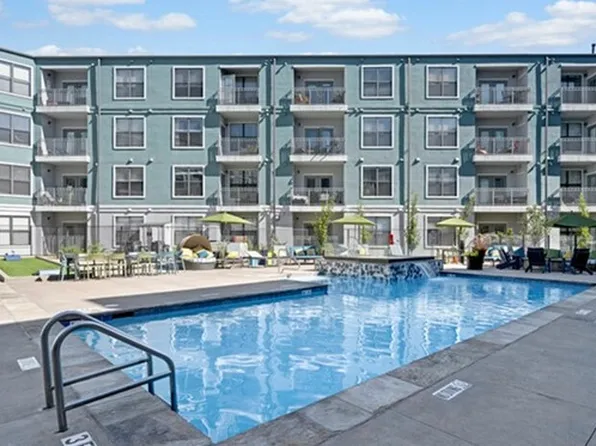 The Metro Apartments