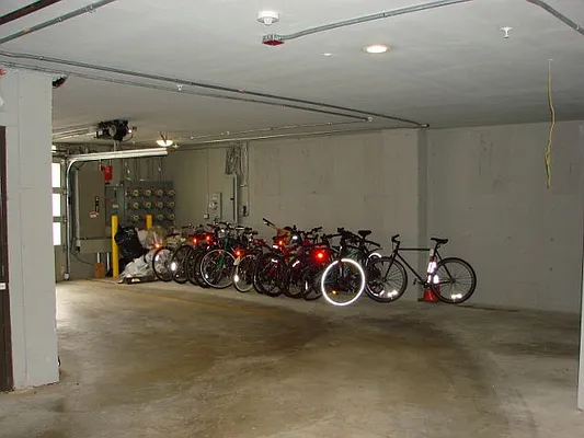 Rented by ABCO Commercial Properties, LLC | media 22