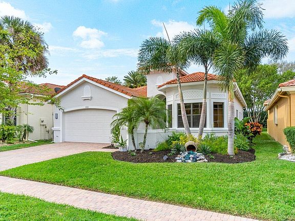 3rd image of 9726 Isles Cay Drive