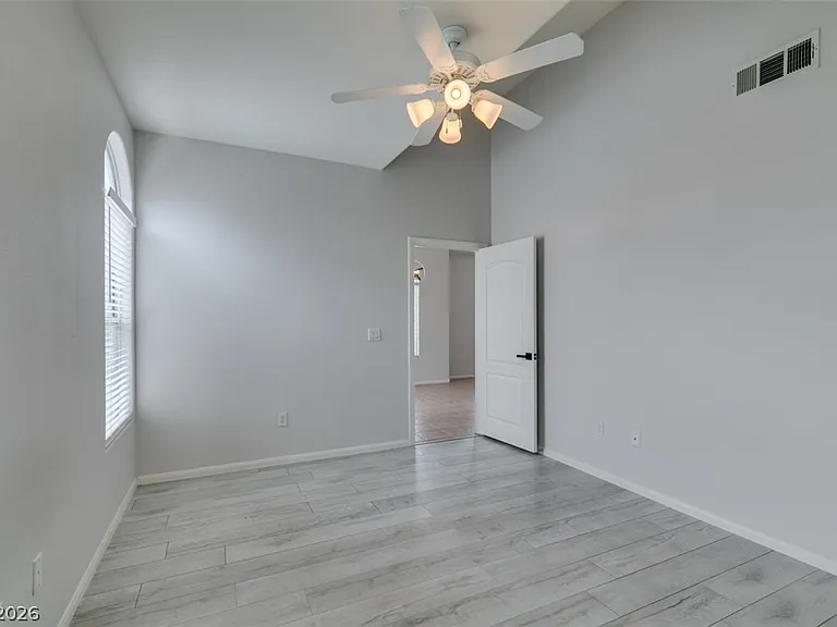 700 Carnegie St #421 — Photo 36