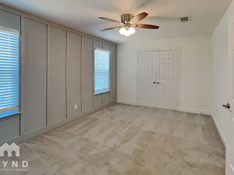 2703 Stellar Ct — Photo 8