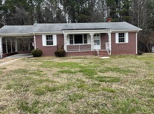 3963 Gasburg Rd, Gasburg, VA 23857