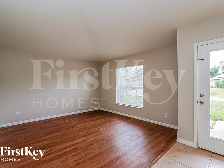 6490 Chabot Ave — Photo 5