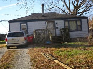 818 S Woodbury St, Independence, MO 64050