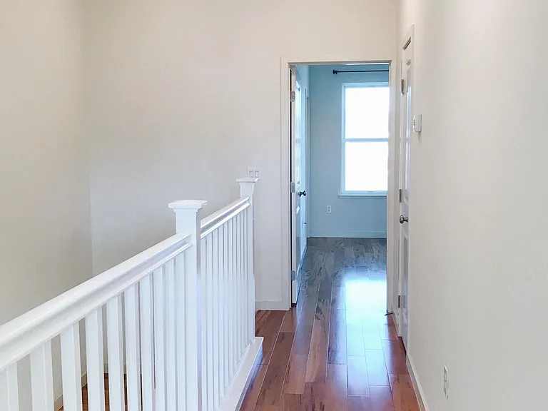 857 Donovan Way — Photo 8