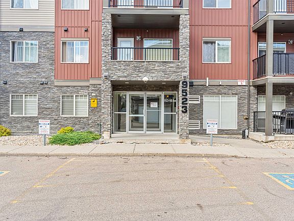 4th image of 9523 160th Ave NW #401