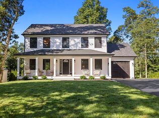 88 Pinecrest Beach Dr, East Falmouth, MA 02536