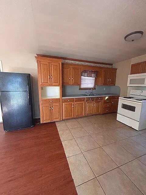 1 bed, 1.0 bath, 753 sqft, $795 — Photo 2
