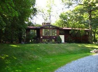 69 Mill Rd, Park Ridge, NJ 07656