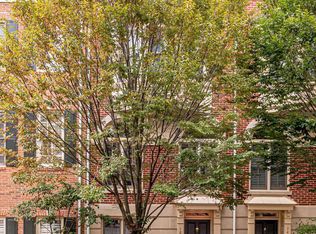 12 Keiths Ln, Alexandria, VA 22314