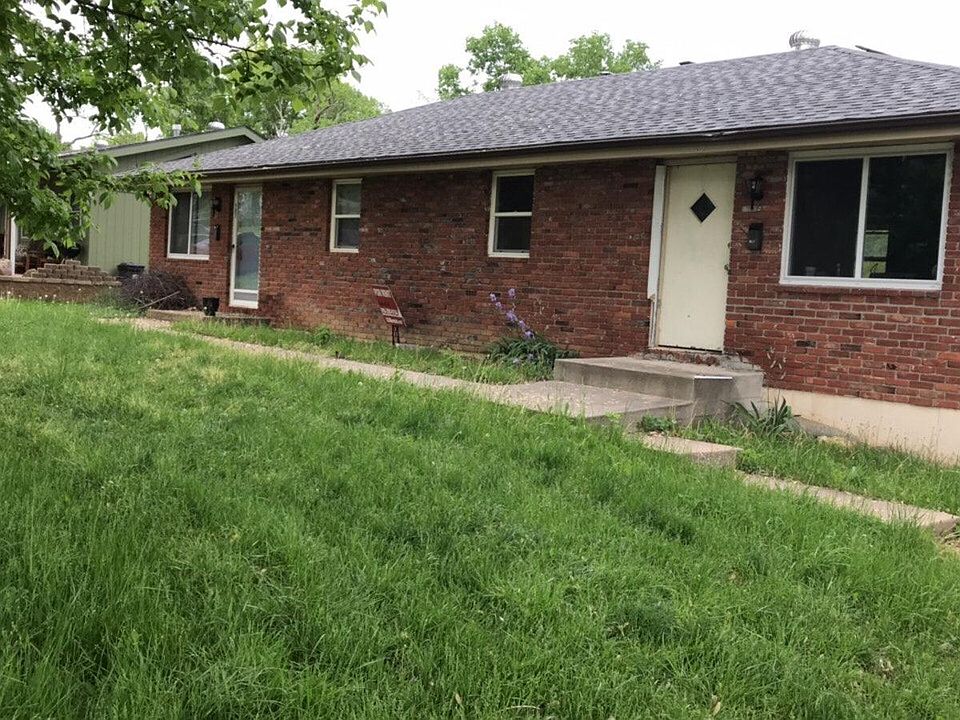 1st image of 107 N Hawthorne Ave