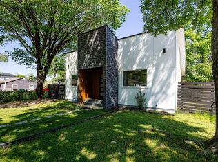 1935 Nomas St, Dallas, TX 75212