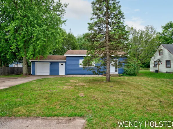 718 Riley St, Holland, MI 49424