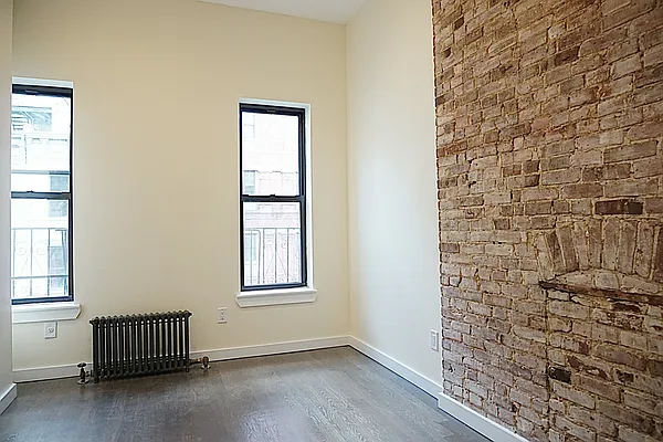 Rented by Compass | media 7