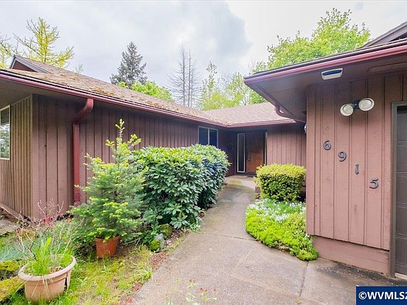 3rd image of 6915 Riva Ridge Dr SE