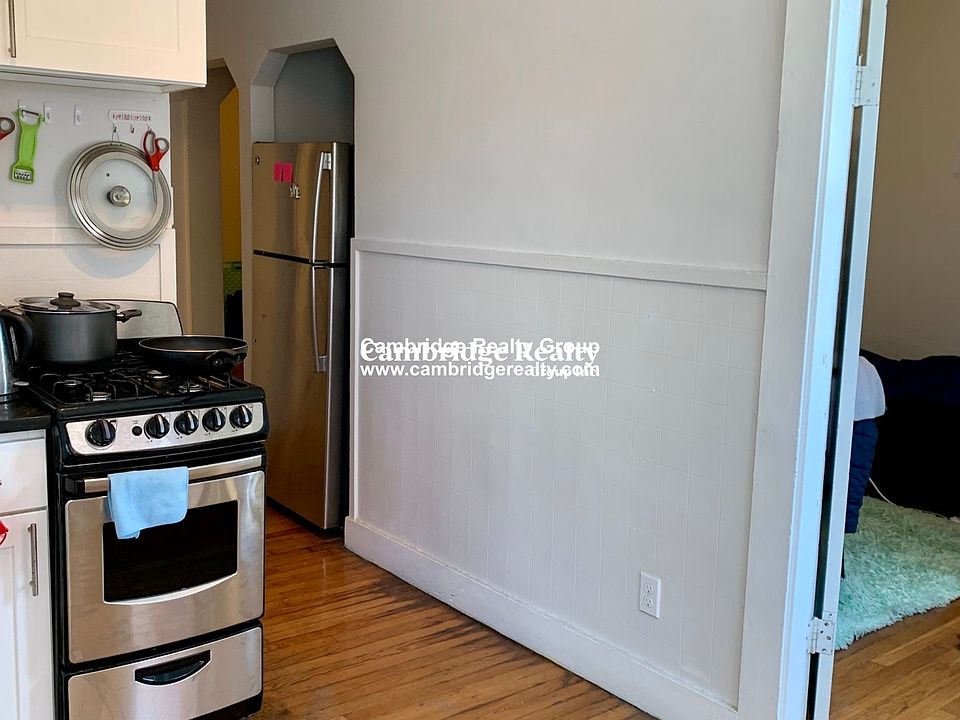 1st image of 110 Willow St #2T