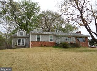 5013 Laburch Ln, Annandale, VA 22003