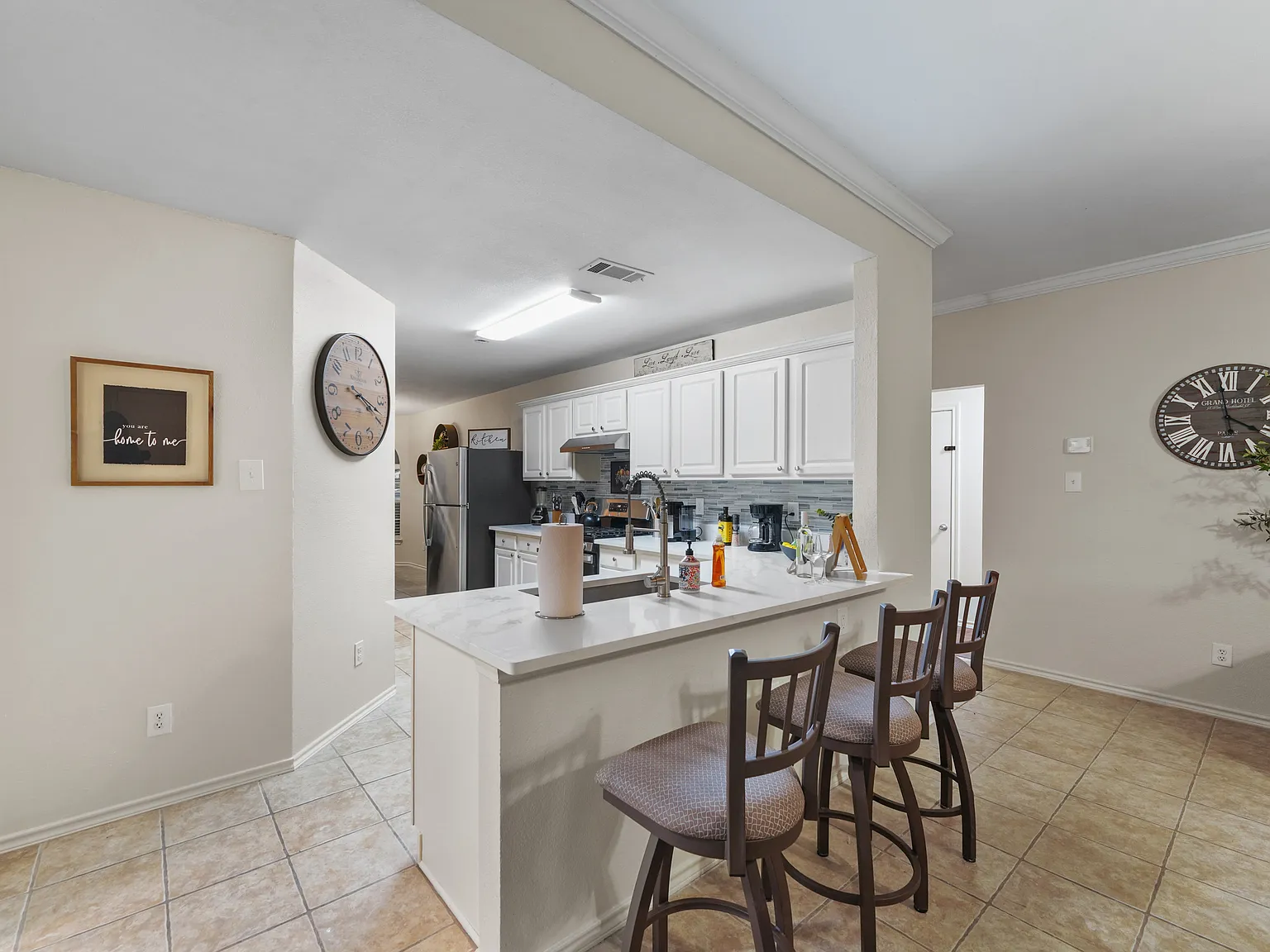 3 bed, 1536 sqft, $5,995 — Photo 4