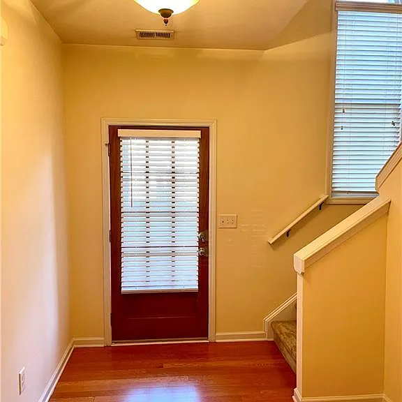 981 Brownstone Ln #17 — Photo 4