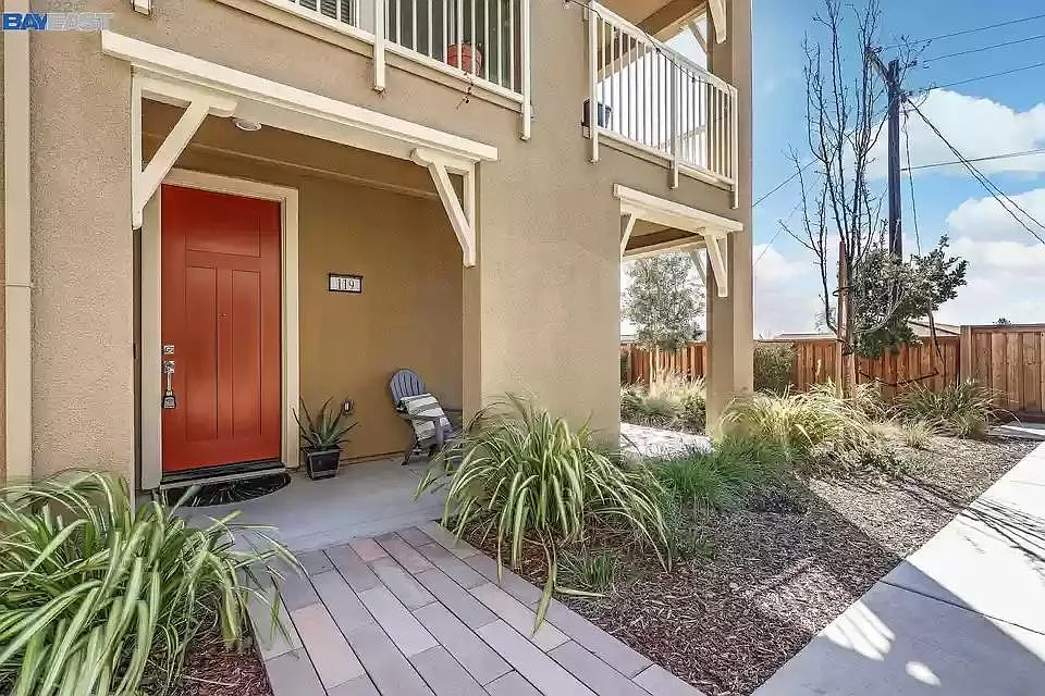 119 Apricot St — Photo 2