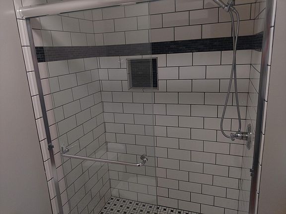3rd image of 416 Garden Ave #A