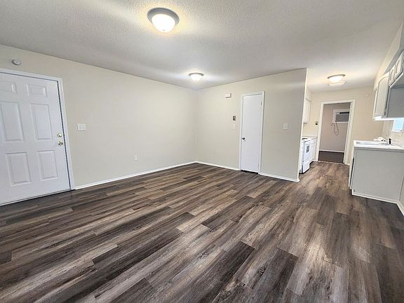 2nd image of 2103 S Main St APT 11D