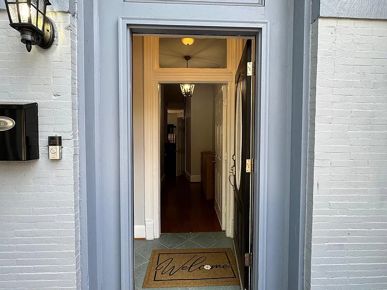 2206 1st St NW #A — Photo 2
