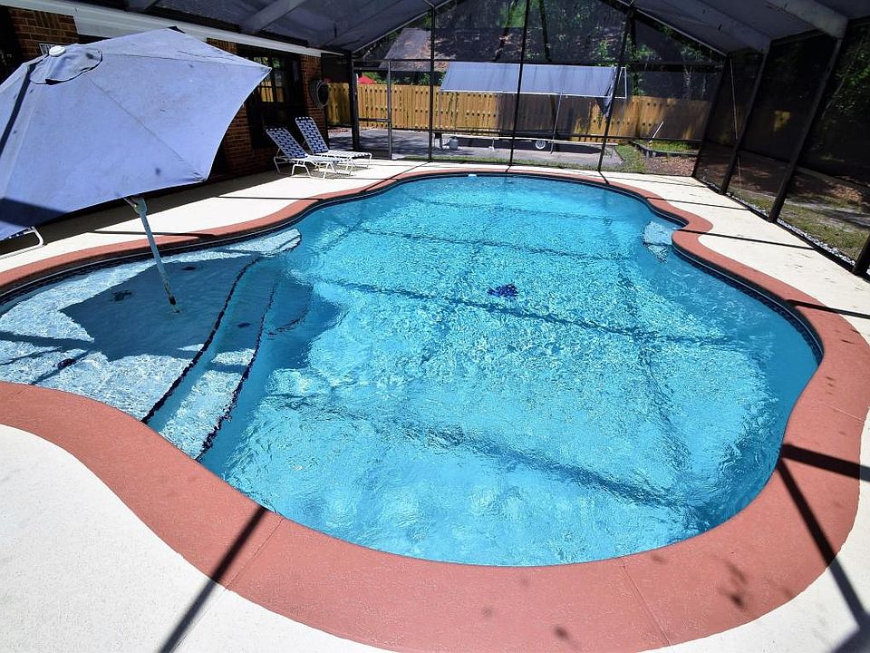 1st image of 5231 River Park Villas Dr