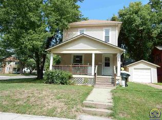 1120 SW 18th St, Topeka, KS 66604