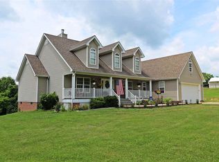 7418 Union Ridge Rd, Lesage, WV 25537